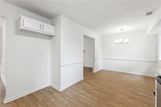 Building Photo - 476 Brookfield Way