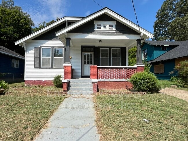 Primary Photo - 1131 Rozelle St