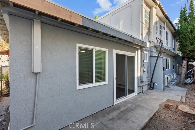 Building Photo - 408 Spencer St