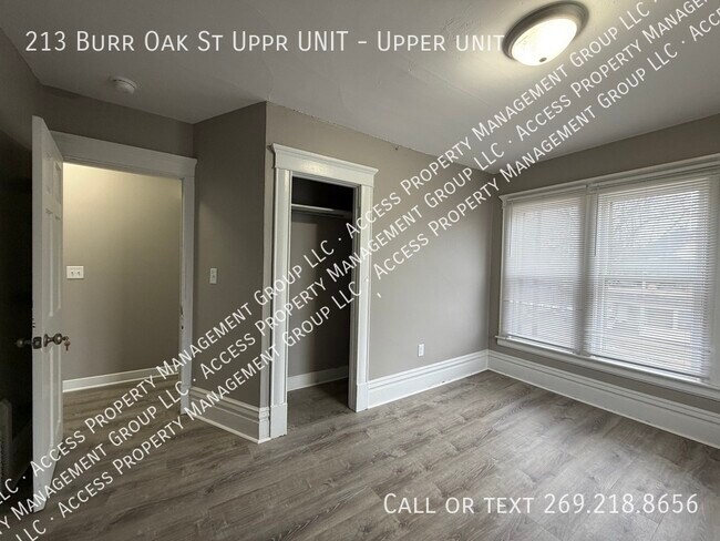 Building Photo - 213 Burr Oak St