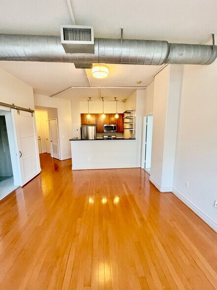 Building Photo - 2020 12th St NW