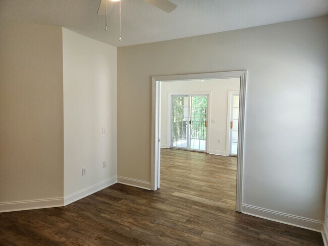 Building Photo - 411 Southbridge Blvd