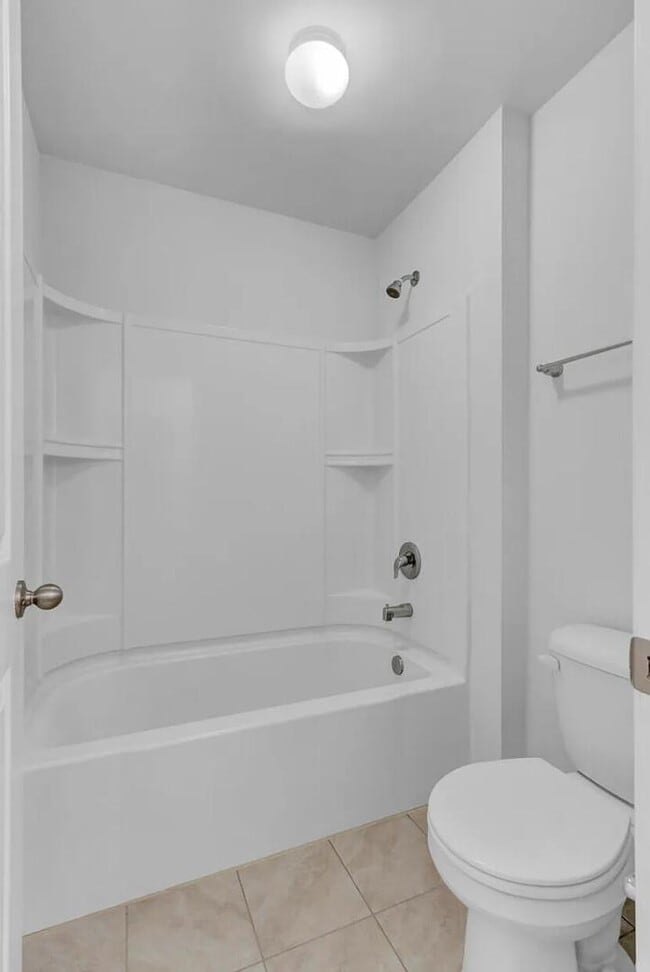 Building Photo - 129 Nolin Rd