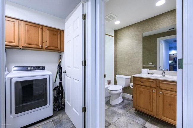 Building Photo - 3313 Sunset Key Cir