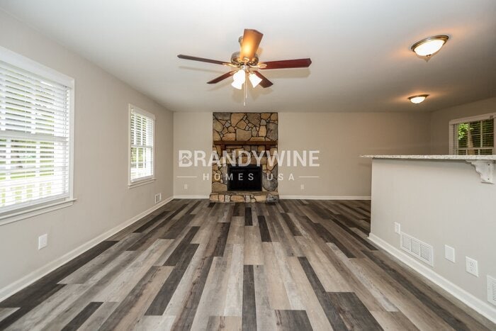 Building Photo - 95 Stone Wood Ln