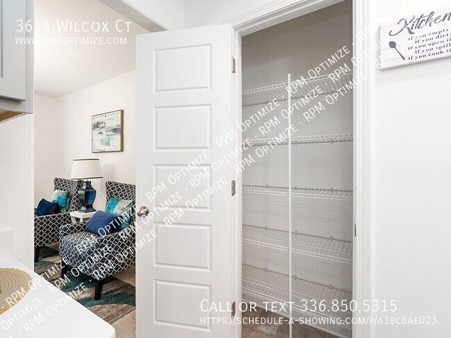 Building Photo - 3614 Wilcox Dr