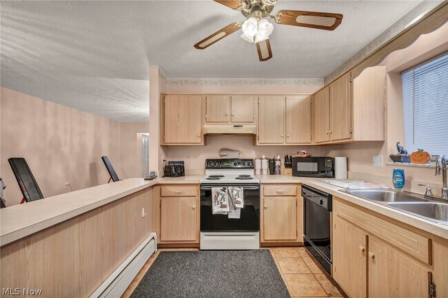 Building Photo - 5200 Royalton Rd