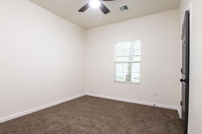 Building Photo - 315 S Green St