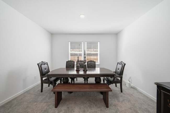 Building Photo - 2646 Wastelbread Ln