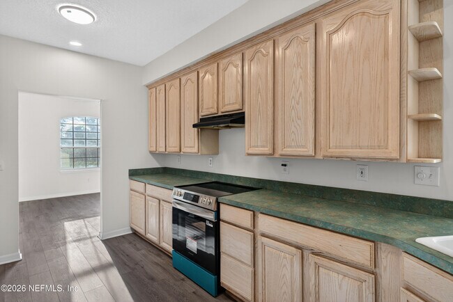 Building Photo - 430 Marsh Point Cir