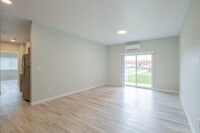 Building Photo - 13001 S Crompton Lane