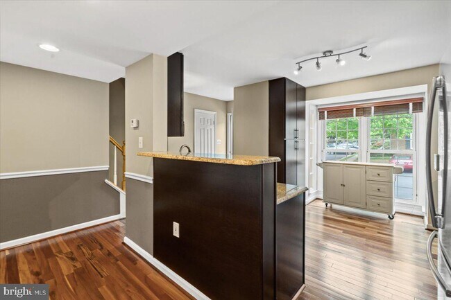 Building Photo - 6562 Sand Wedge Ct