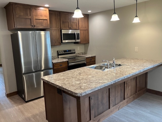 Building Photo - 618 E Grand Ave