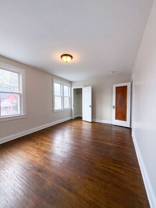 Building Photo - Charming 3BR Southern Orchards Home w/ Original Woodwork & Decorative Fireplace