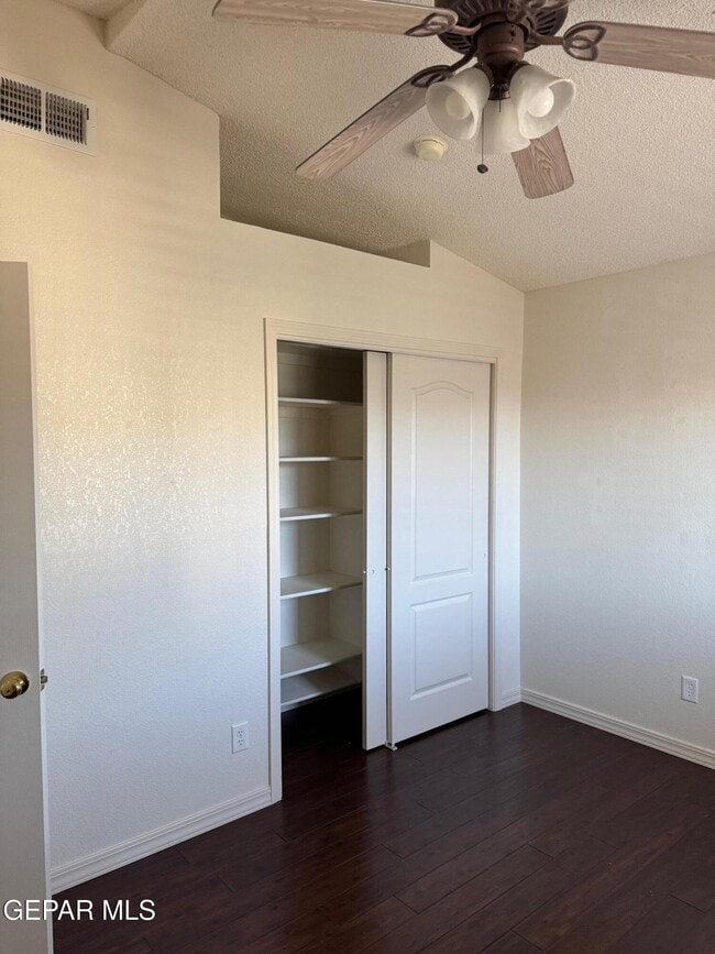Building Photo - 6340 Casper Ridge Dr