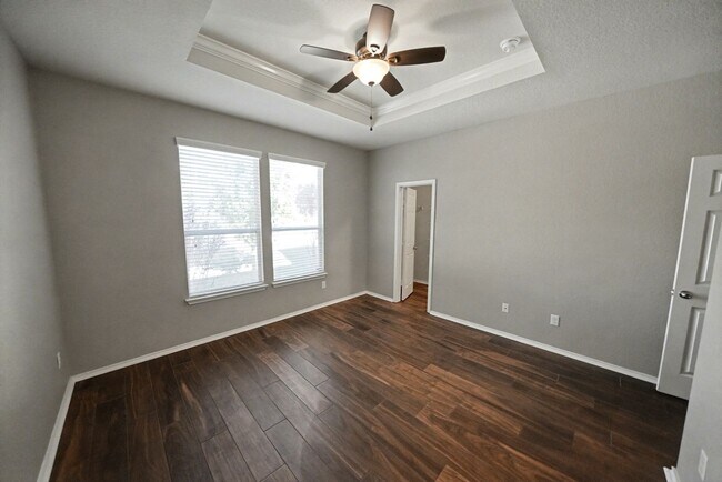 Building Photo - Beautiful Home in the Highly Desirable Ala...