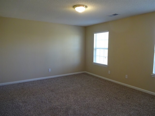 Building Photo - 1610 Thornwick Ter