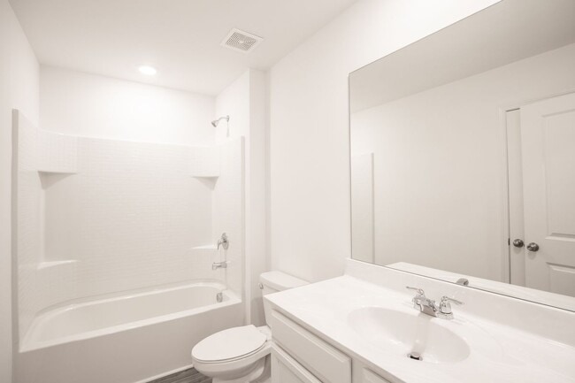 Building Photo - 101 Goshawk St