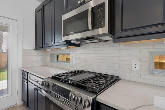 Building Photo - 1326 Shaded Rock Dr