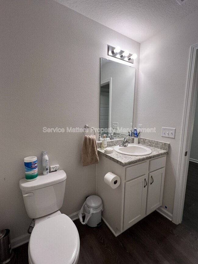 Building Photo - 921 Lovebird Ct