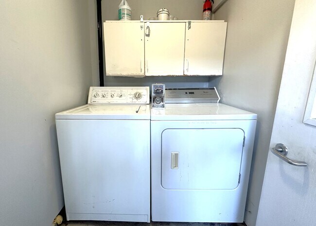 Building Photo - 3022 Federal Ave