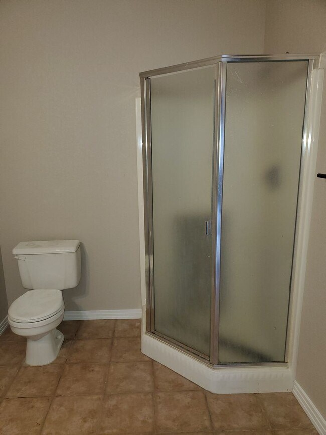 Building Photo - 2012 Remington St