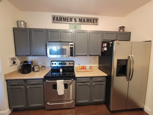 Building Photo - 4451 S Ammons St