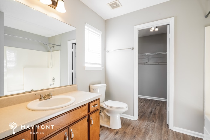 Building Photo - 737 Stone Hedge Dr