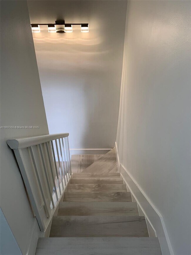 Building Photo - 6825 SW 45th Ln