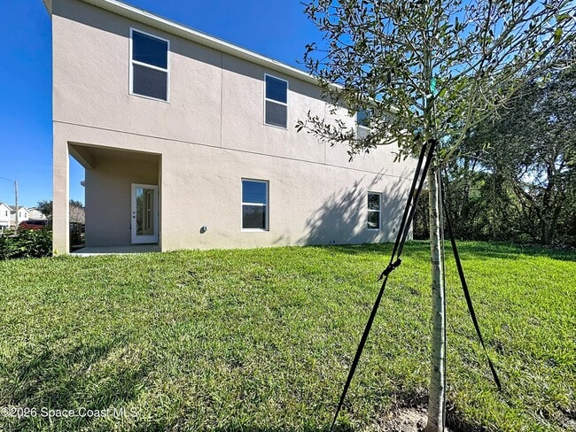 Building Photo - 498 L M Davey Ln