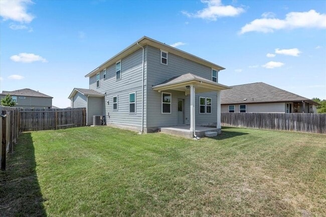 Building Photo - 121 Emerald Pass