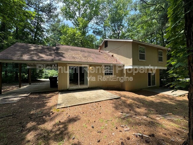 Building Photo - 270 Splitwood Ln