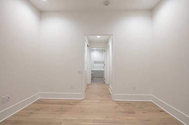 Floorplan - The Julian Apartments