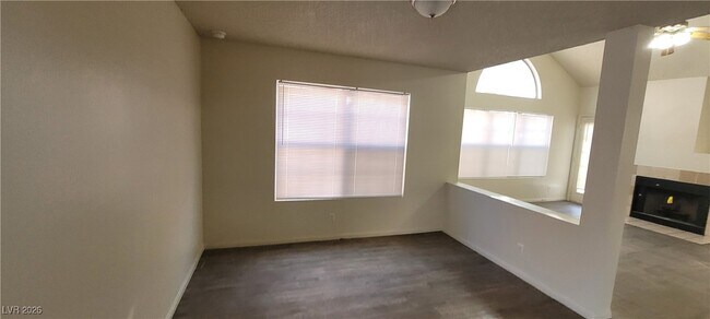 Building Photo - 6561 Avon Ct