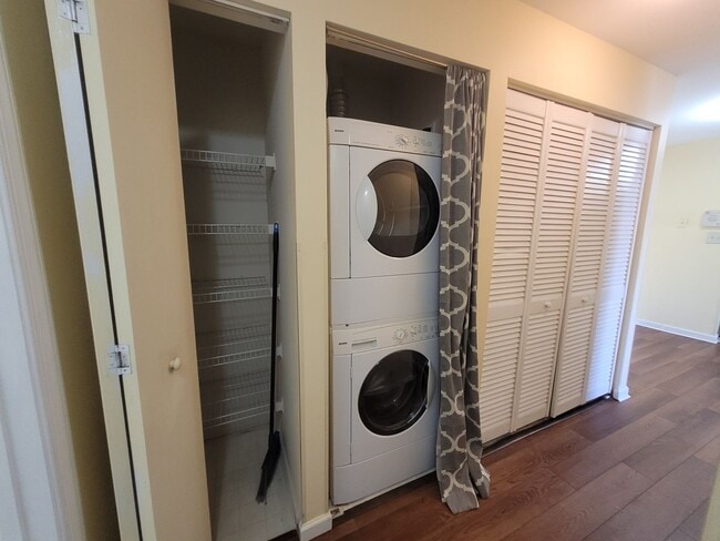 Building Photo - CONDO FOR RENT STAFFORD
