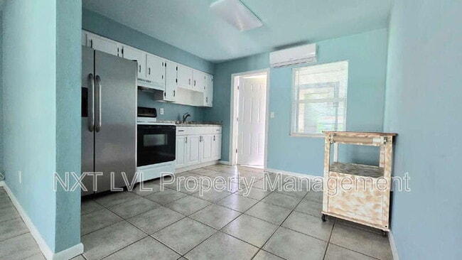 Building Photo - 603 SE 46th Ter