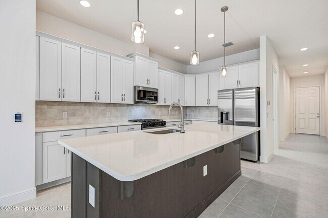 Building Photo - 2988 Pangea Cir