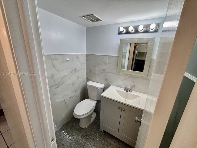 Building Photo - 11820 SW 80th St