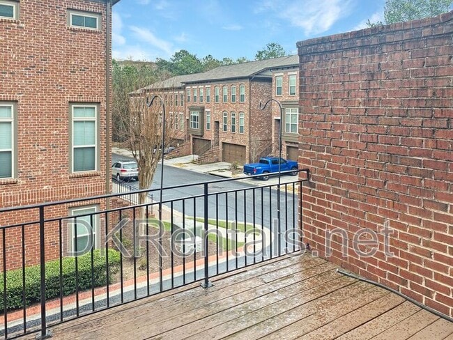 Building Photo - 2838 Crescent Park Ln