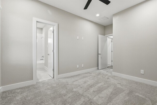 Building Photo - 11 Wellford St