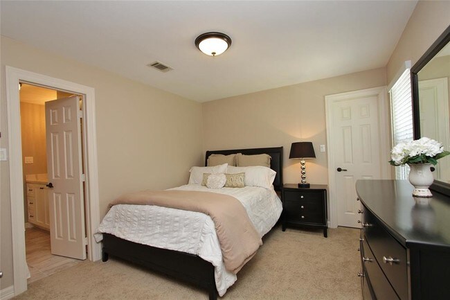 Building Photo - 2239 Deer Cove Trail