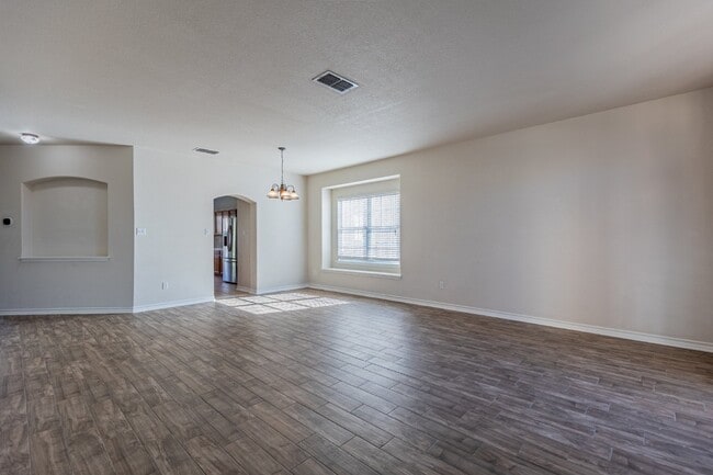 Building Photo - 21226 Villa Valencia