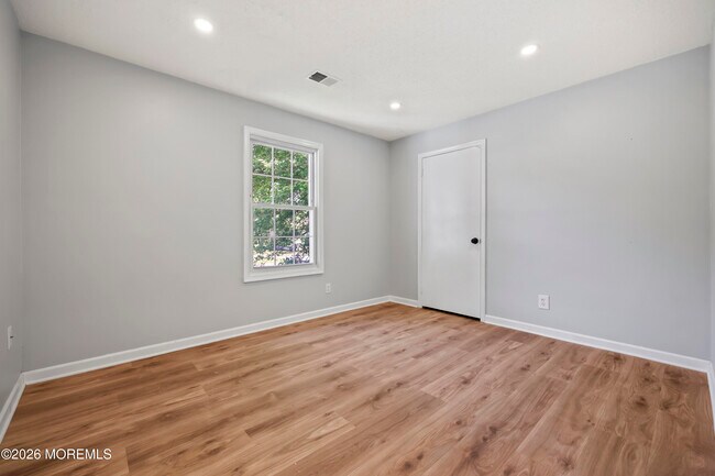 Building Photo - 18 Augusta Ct
