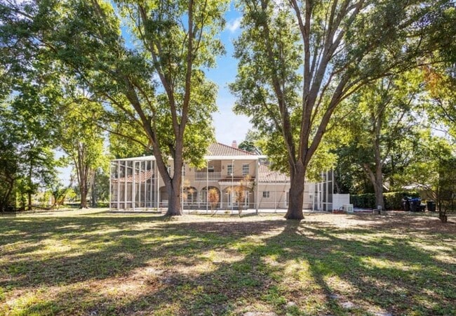 Building Photo - 3302 Butler Bay Dr N