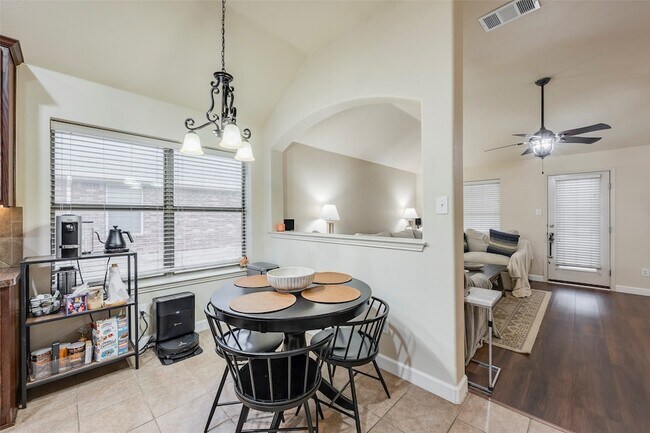 Building Photo - 8143 Guadalupe Rd