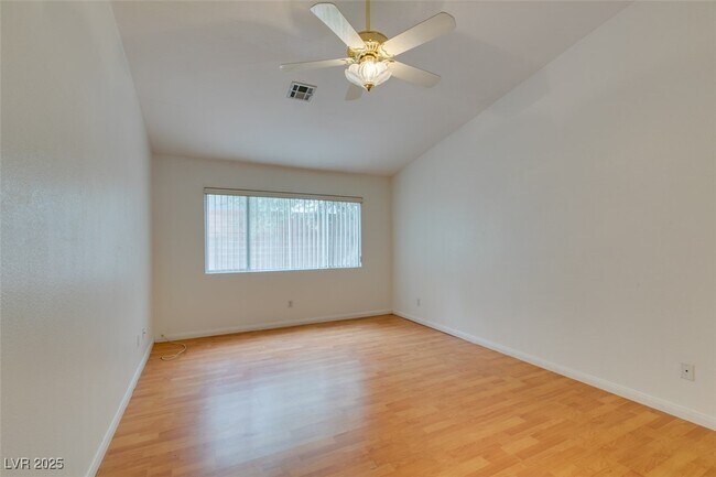 Building Photo - 7782 Top Hat Ave