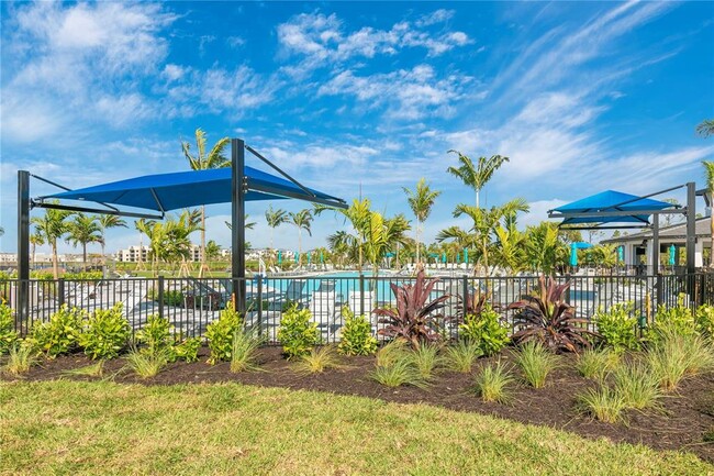 Building Photo - 12584 Wellen Golf St