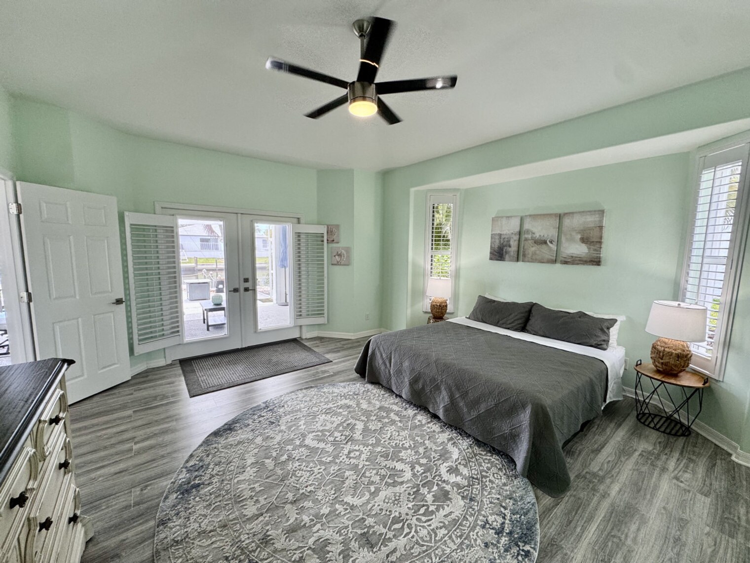 Building Photo - 236 SW 47th St