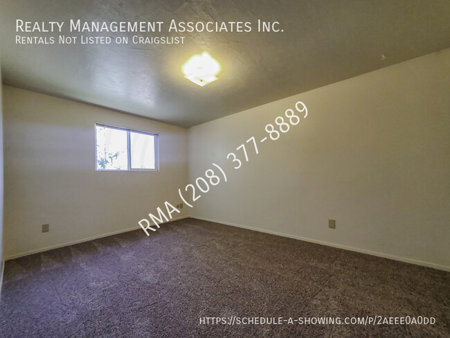 Building Photo - 657 White Cloud Dr