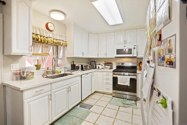 Building Photo - 1286 Waxwing Ln